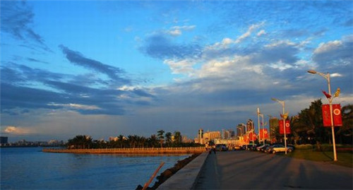 情漫漫路漫漫手势舞音乐（情漫漫路漫漫是什么歌曲的名字）